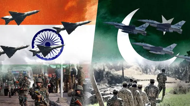 Pakistan suspends airspace after Indian attack!